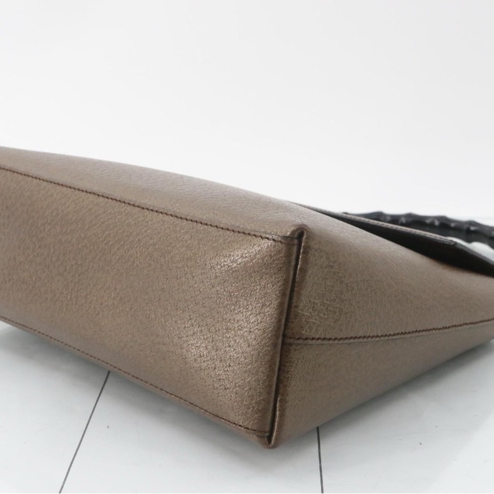 🚫SOLD🚫✨💎VINTAGE💎✨ GUCCI BAMBOO BAG
IN METALLIC CHAMPAIGNE LEATHER! - Picture 5 of 15